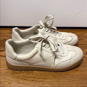 Dolce Vita Beige Sneakers with Tan Sole
